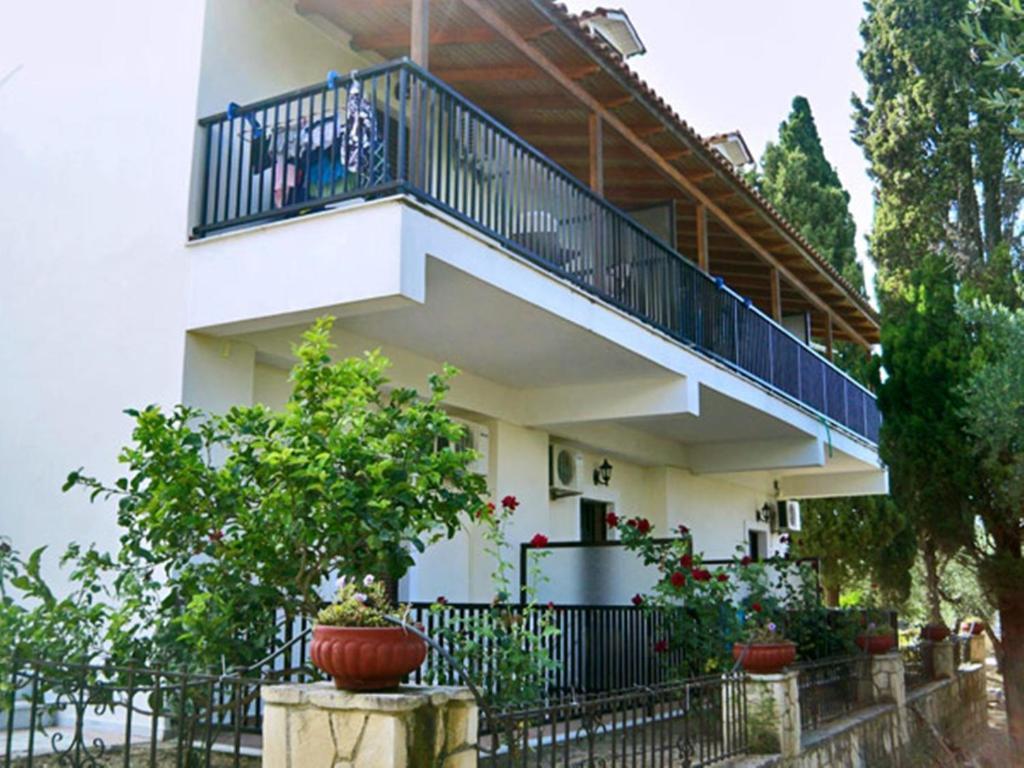 Red Rose Garden Apartment Tsilivi  Exterior photo
